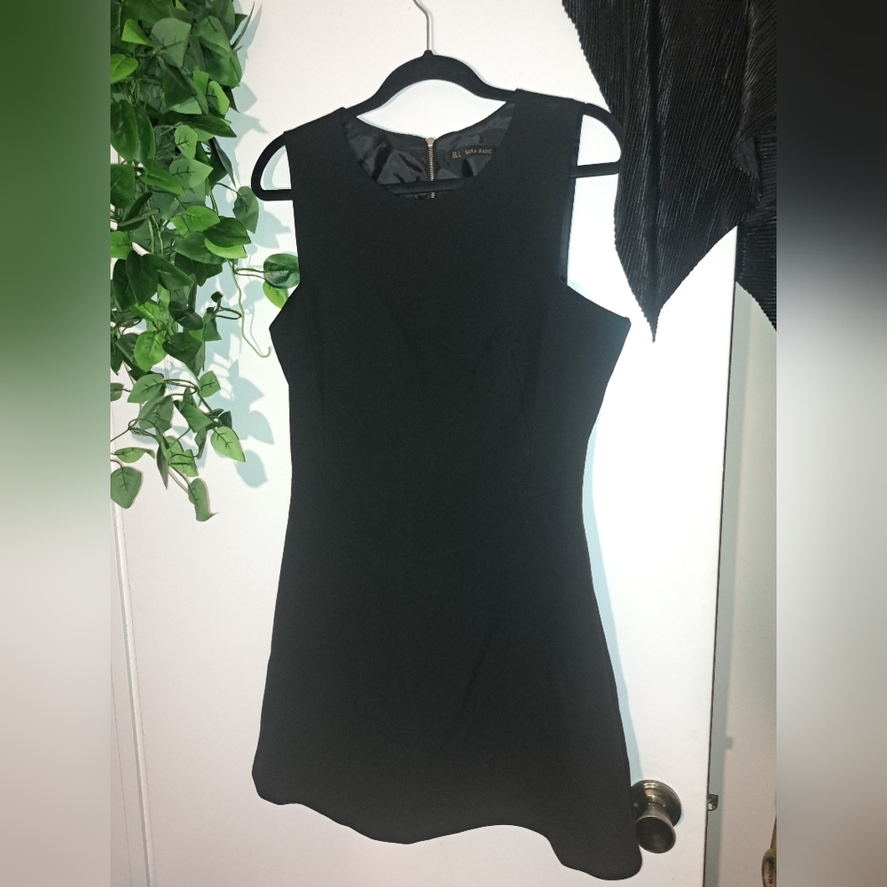 Zara Basic M Black A Link Dress
